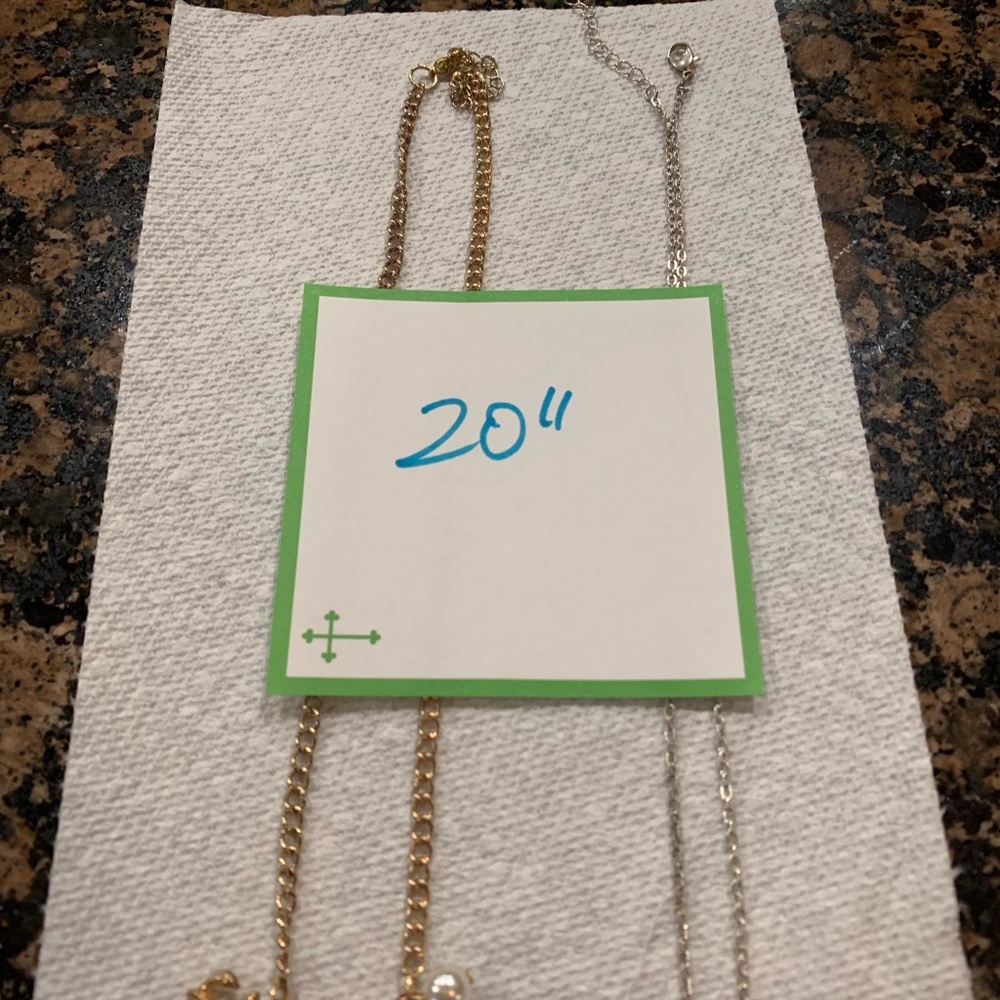 Monogram K initial necklace - Picture 3 of 3